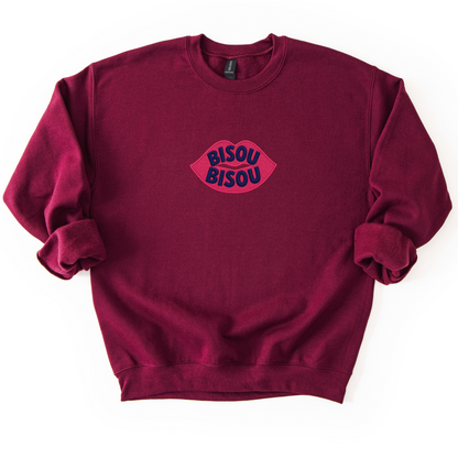 Bisou Bisou Embroidery - Gildan Crewneck Sweatshirt