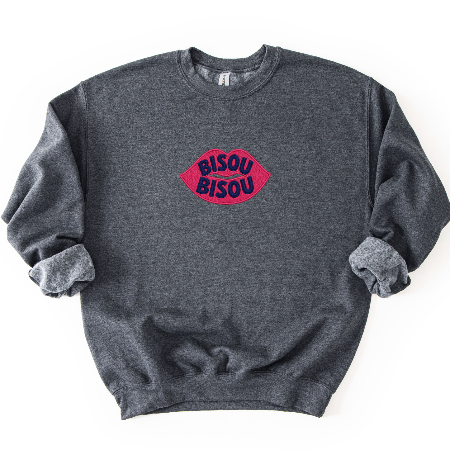 Bisou Bisou Embroidery - Gildan Crewneck Sweatshirt