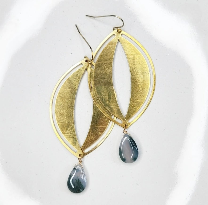 Brass Eyelet & Pearl, Moss Agate Boho Bridal Dangle Earrings