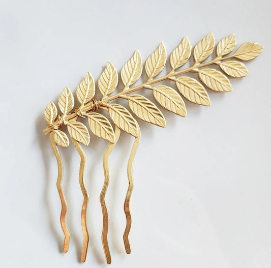 Detailed Fern Frond Decorative Hair Comb For Bridal Party