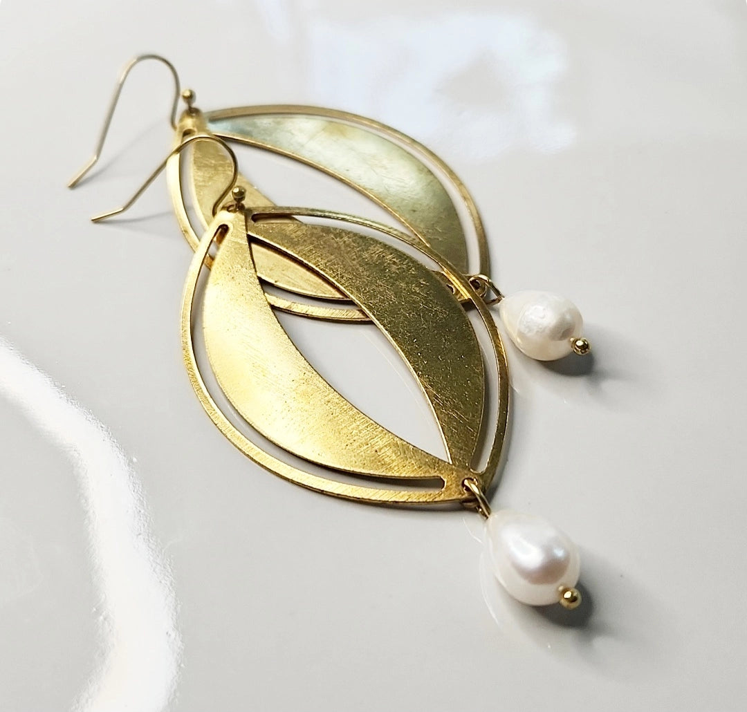 Brass Eyelet & Pearl, Moss Agate Boho Bridal Dangle Earrings