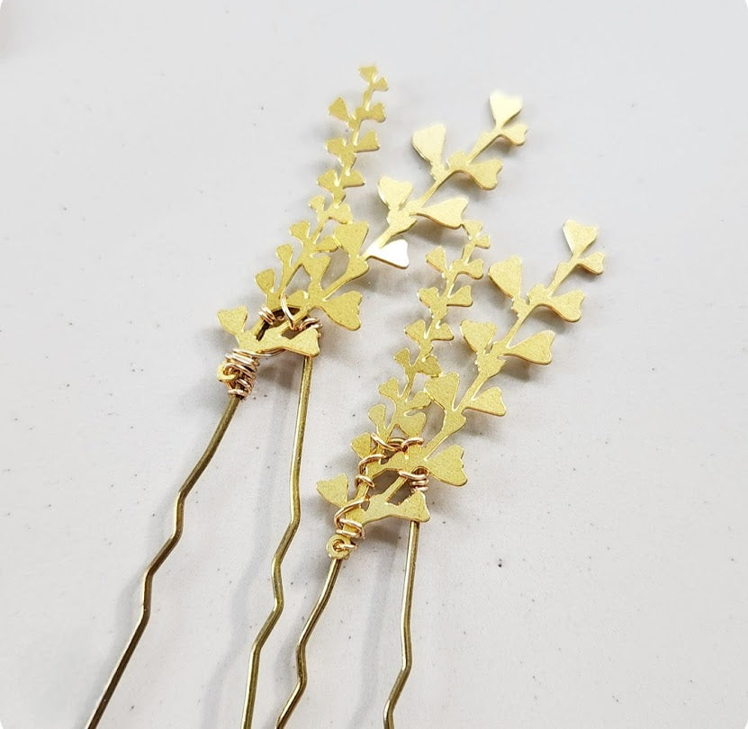 Brass Maidenhair Fern Leaf Sprig Wire Wrapped U Hairpins