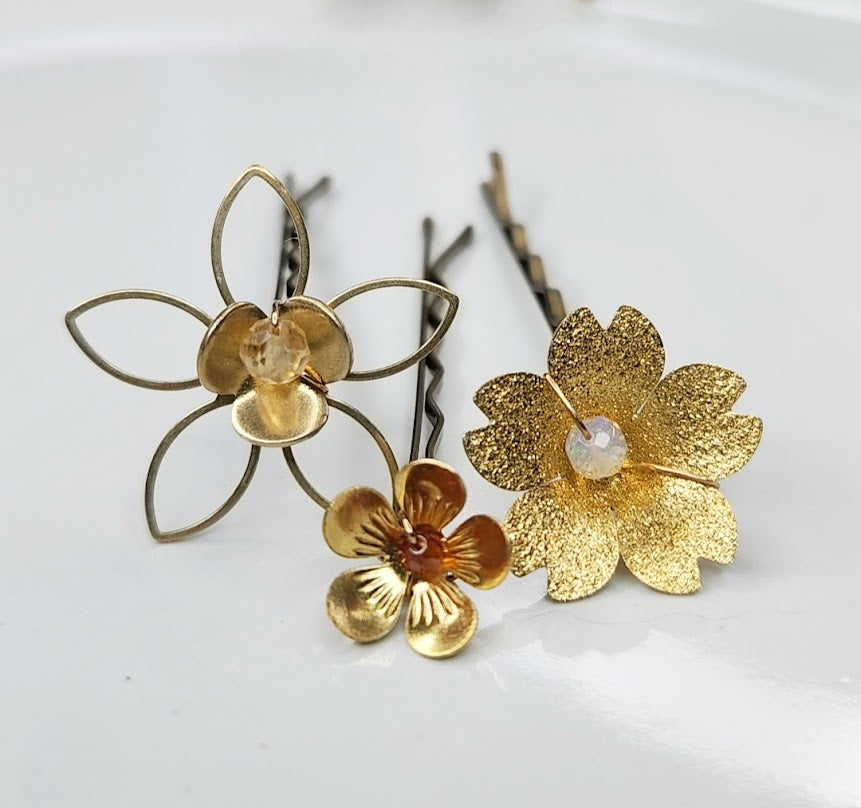 Brass Flower with Citrine and Ethiopian Opal Hairpins