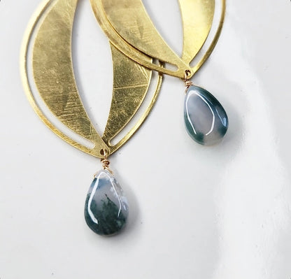 Brass Eyelet & Pearl, Moss Agate Boho Bridal Dangle Earrings