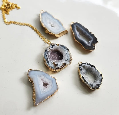 Gold Plated Geode/Agate Slice Pendant Necklace