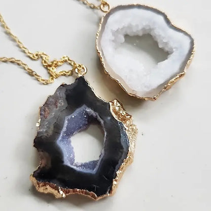 Gold Plated Geode/Agate Slice Pendant Necklace