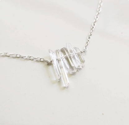 Natural Mini Quartz Stick Crystal Beaded Bib Necklace