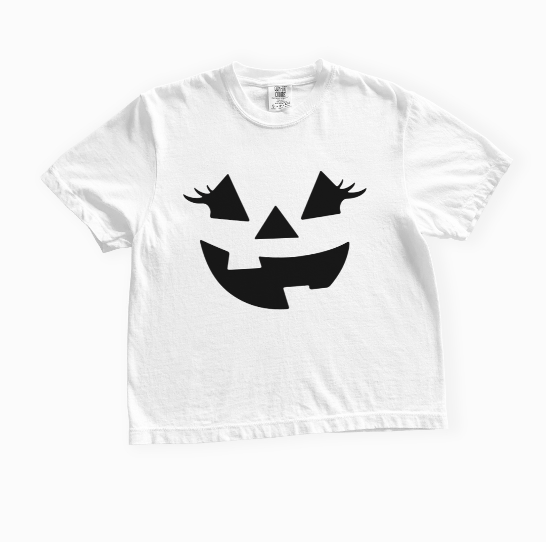 Jackielantern - Comfort Colors Boxy Cropped Tee