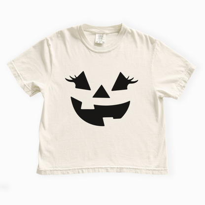 Jackielantern - Comfort Colors Boxy Cropped Tee