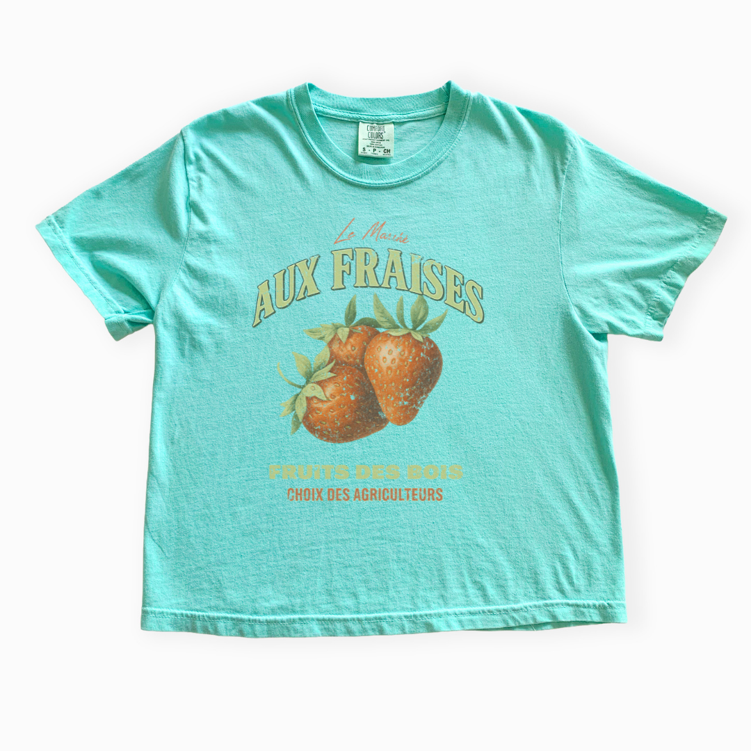 Aux Fraises - Comfort Colors Boxy Cropped Tee