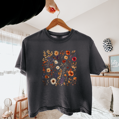 Autumn Boho Floral Print - Comfort Colors Boxy Cropped Tee