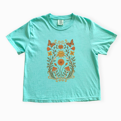 Golden Butterfly - Comfort Colors Boxy Cropped Tee