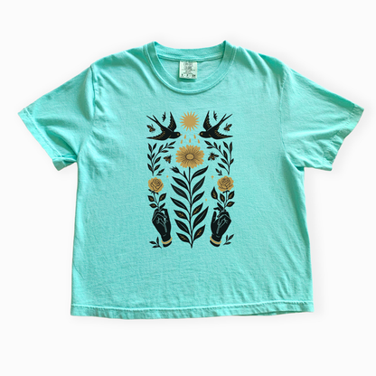 Sanctum Botanica - Comfort Colors Boxy Cropped Tee