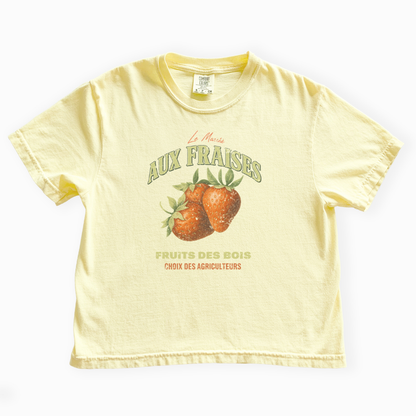 Aux Fraises - Comfort Colors Boxy Cropped Tee