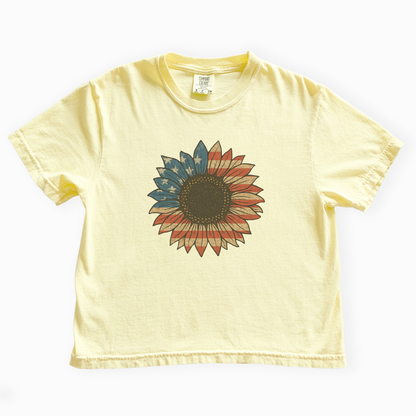 Stars and Stripes Sunflower - Comfort Colors Boxy Cropped Tee