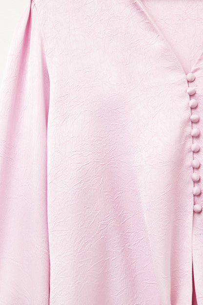 Cropped Shirt in Pink Featuring Knot