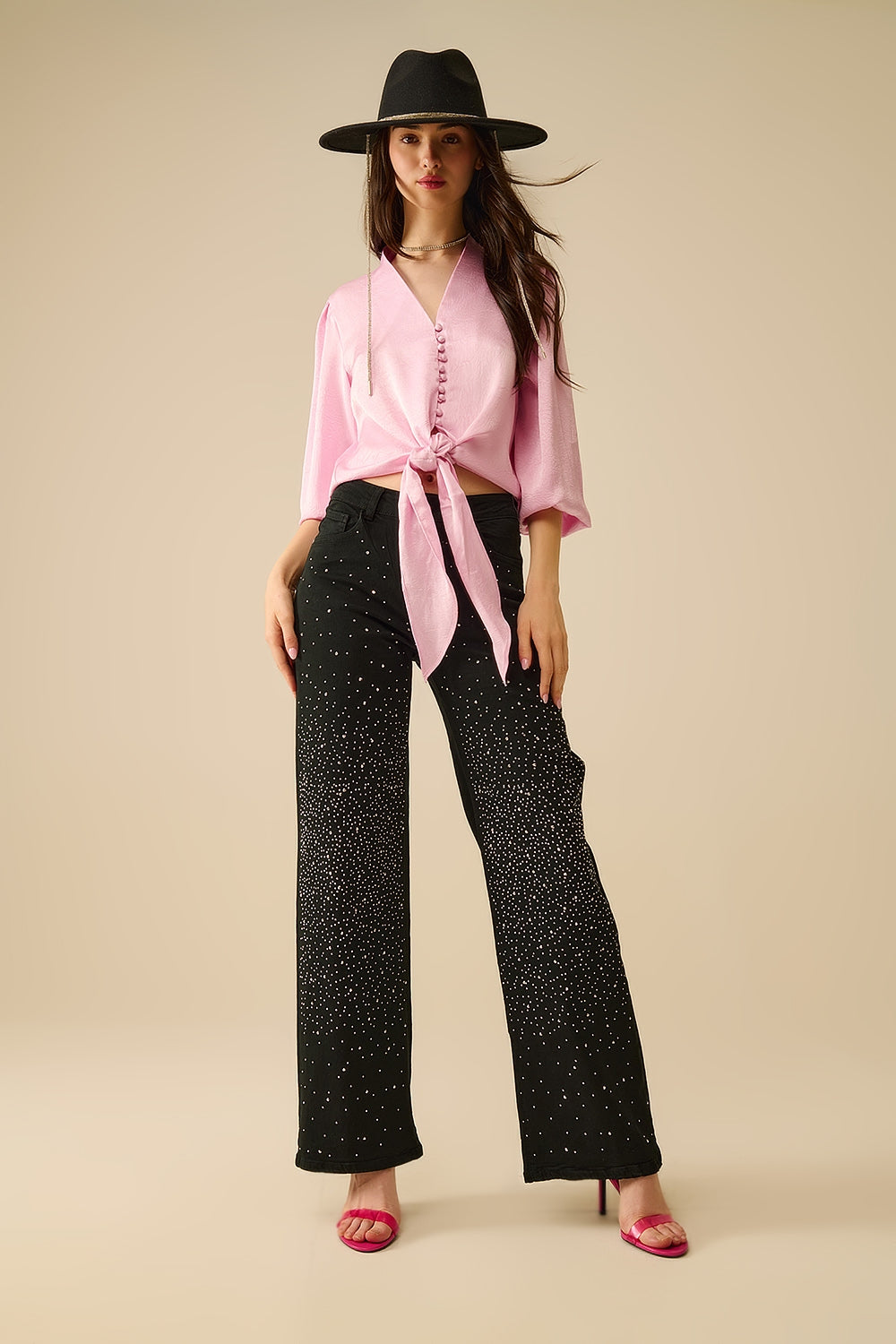 Cropped Shirt in Pink Featuring Knot