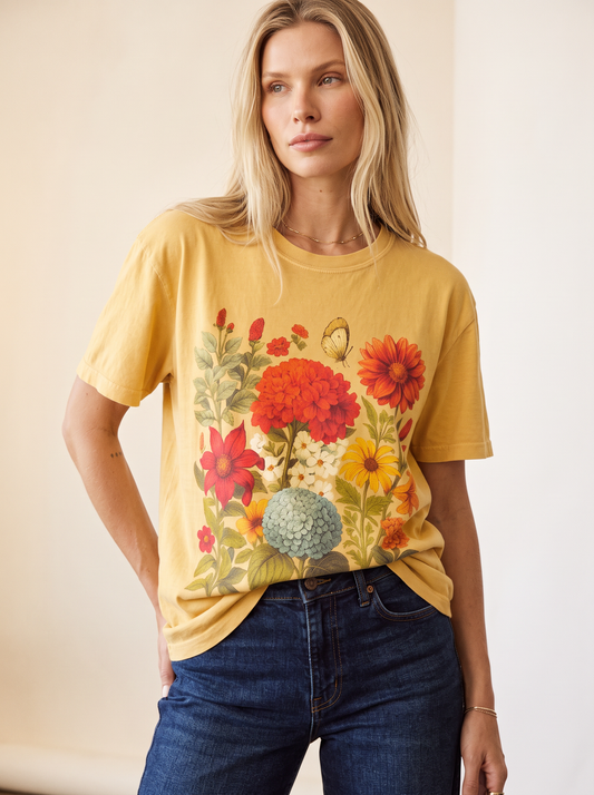 Hydrangea Bloom - Comfort Colors Relaxed Fit Premium T Shirt