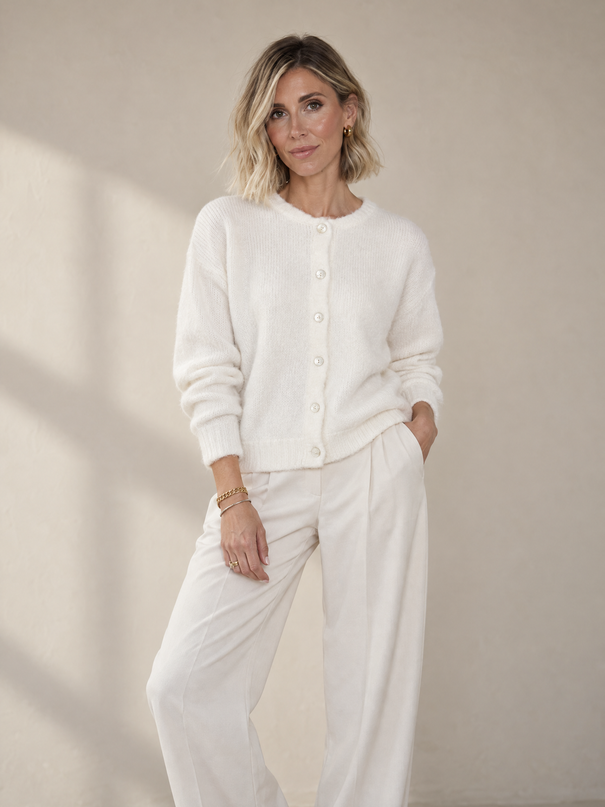 Women's Crew Neck Cardigan Sweater