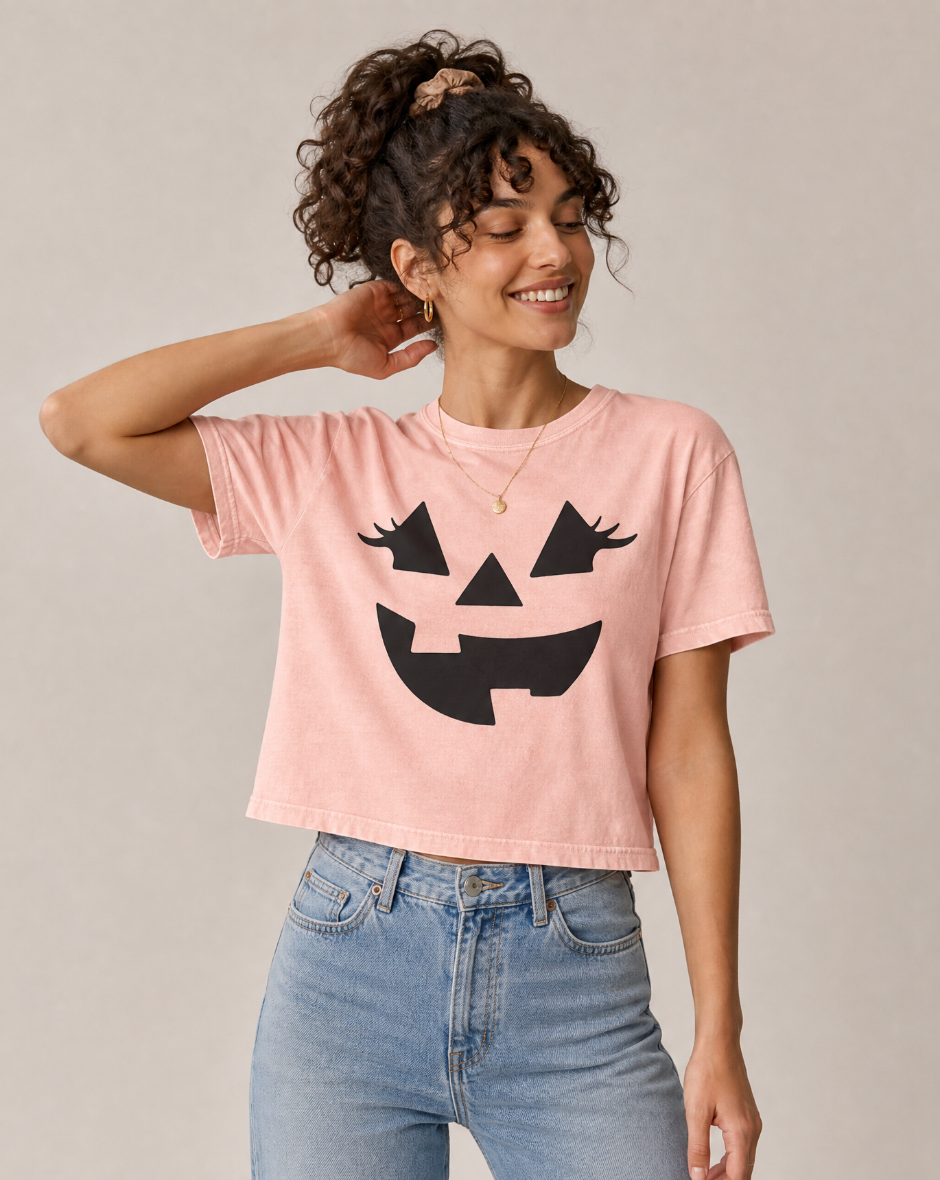 Jackielantern - Comfort Colors Boxy Cropped Tee