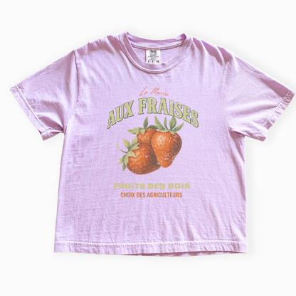 Aux Fraises - Comfort Colors Boxy Cropped Tee
