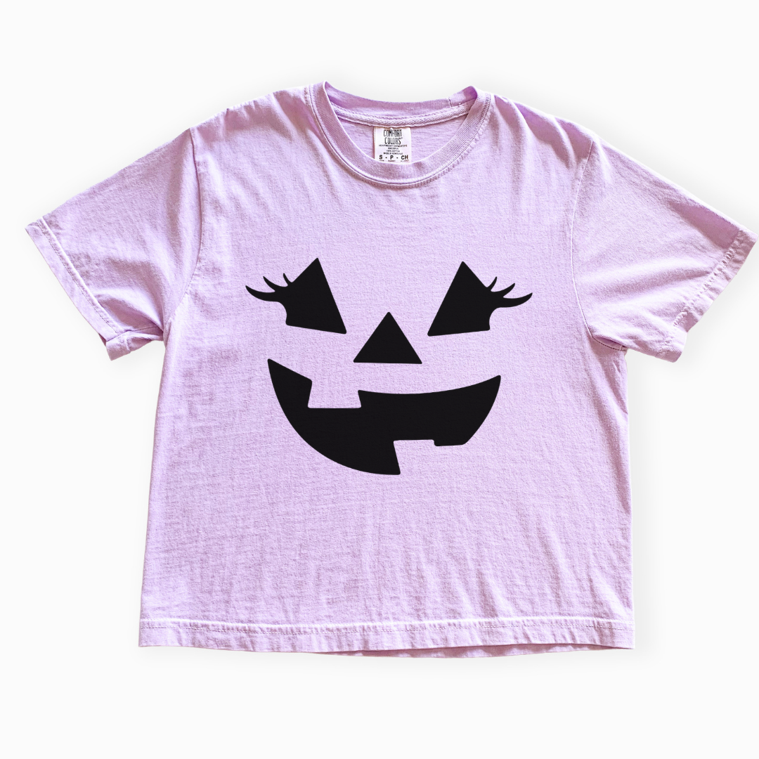 Jackielantern - Comfort Colors Boxy Cropped Tee