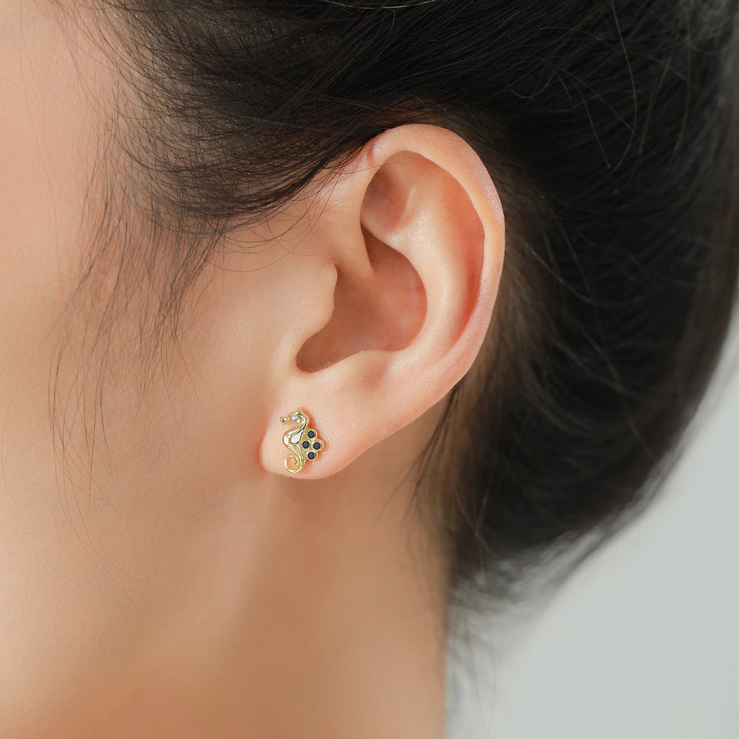 925 Sterling Silver Seahorse Shaped Earrings
