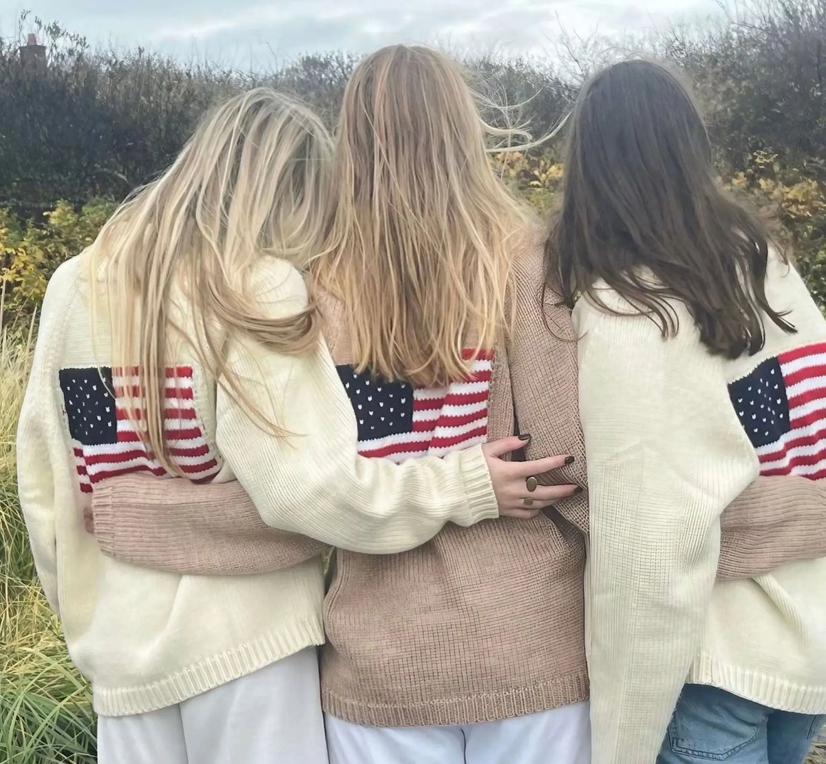 Women Flag Pattern Loose Knit V-Neck Sweater with Puff Sleeves