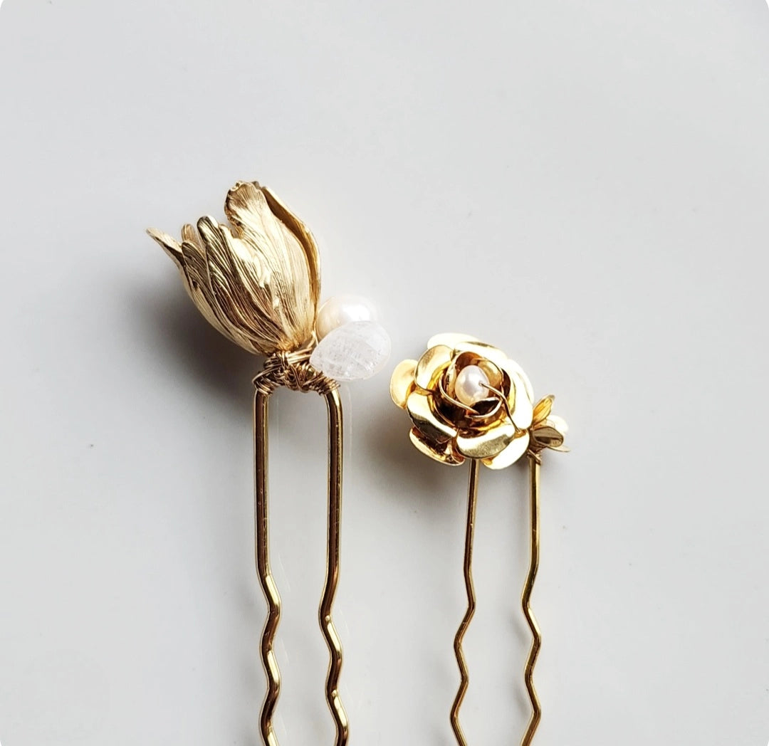 Roses and Tulips Gemstone Cluster U-Hairpins For Updos