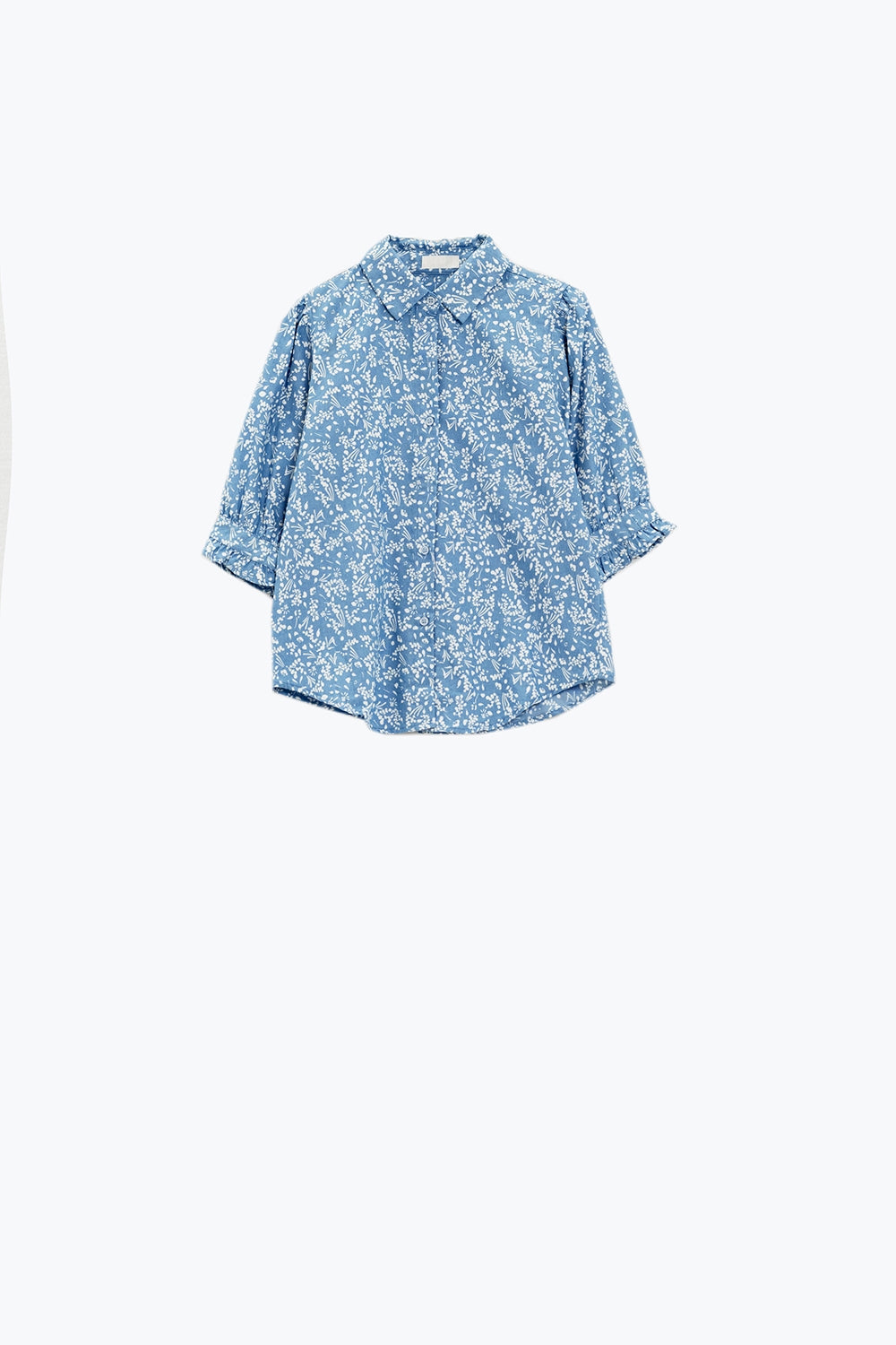 Blue Blouse With Floral Design and Short Sleeves