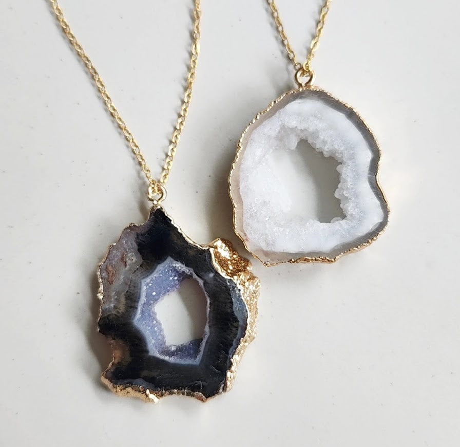 Gold Plated Geode/Agate Slice Pendant Necklace