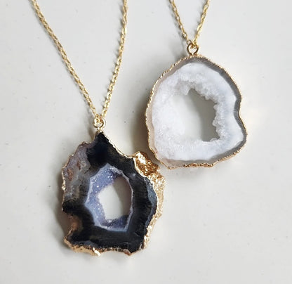 Gold Plated Geode/Agate Slice Pendant Necklace