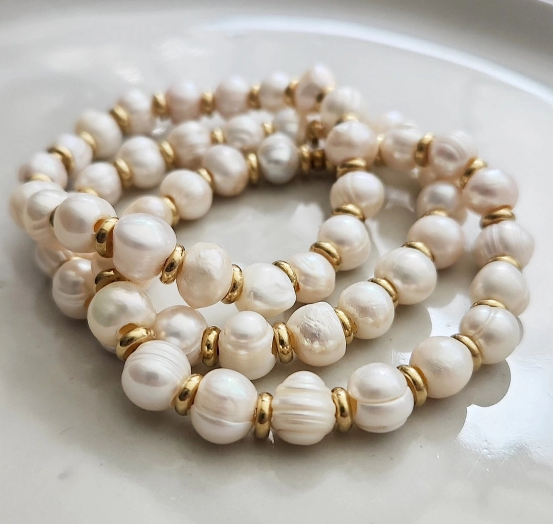 Natural White Pearl and Brass Beaded Stretch Bracelets
