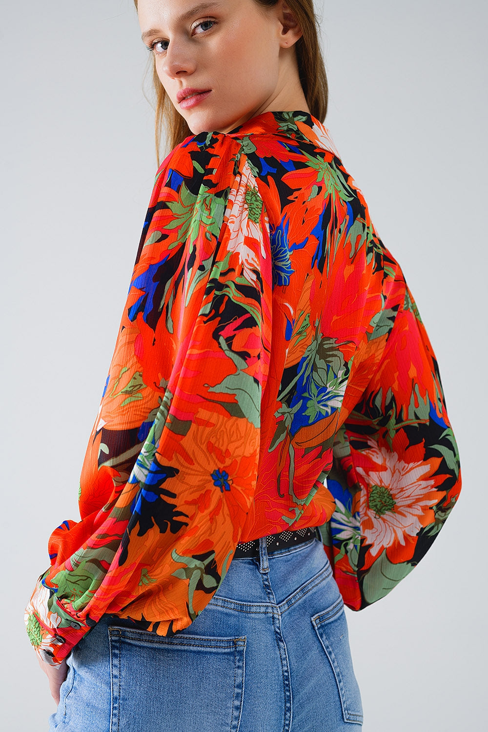 Floral Balloon Sleeves Chiffon Shirt in Black
