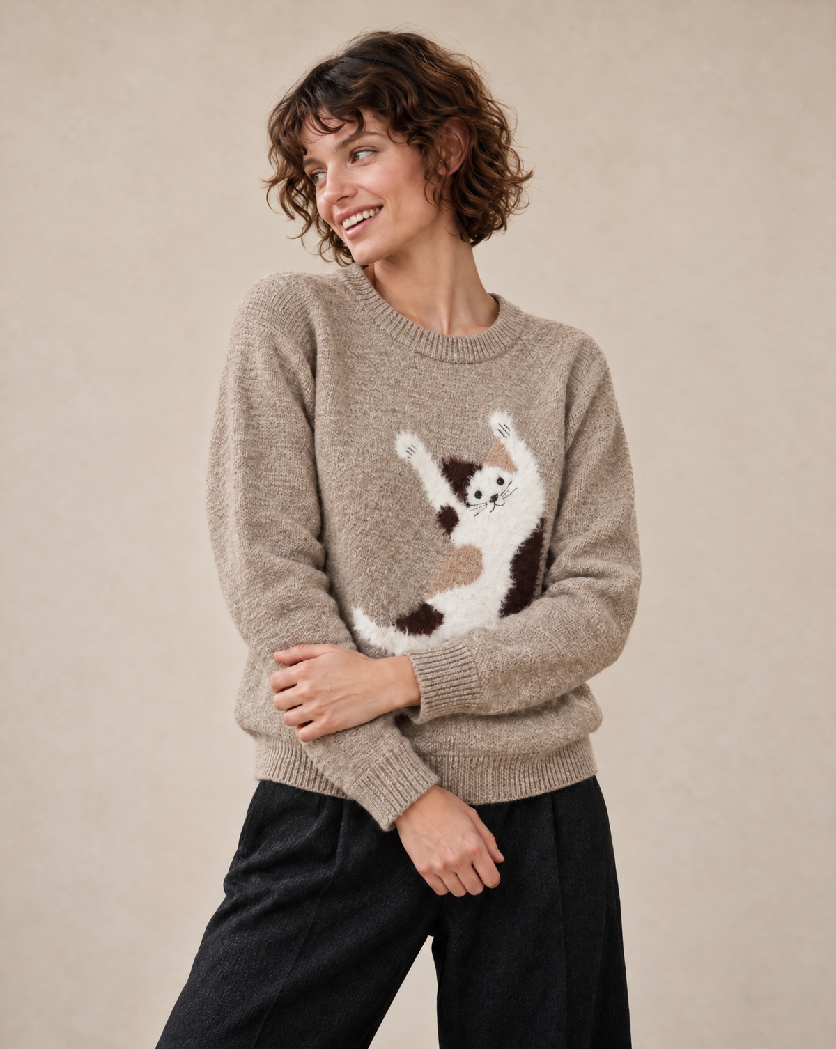 Sweater with Cartoon Cat Pattern